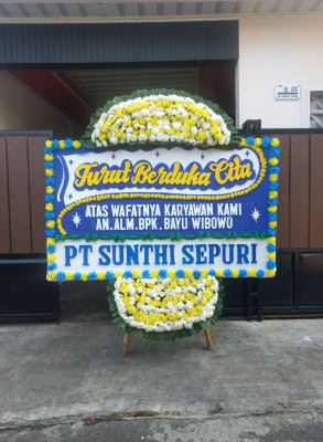 Papan Bunga Duka di Sriwungu