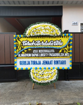 Papan Bunga Duka di Sriwungu